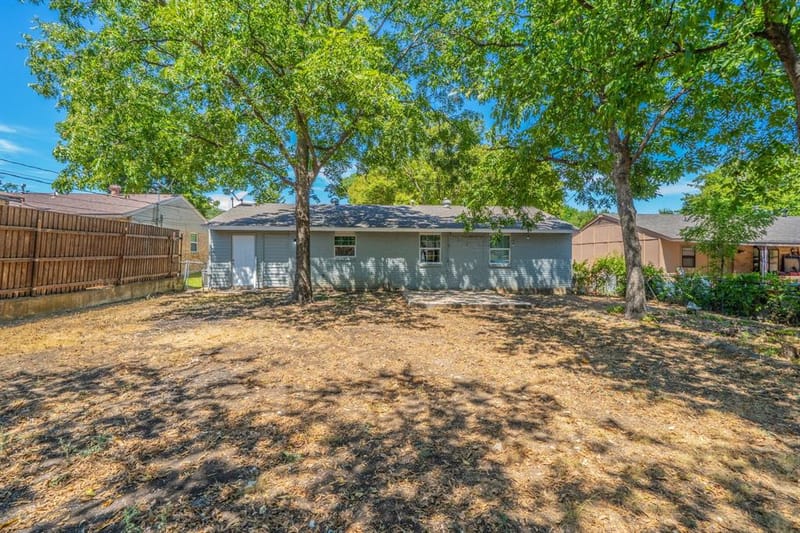 4646 Ridgepoint Drive, Dallas TX 75211 - Photo 23