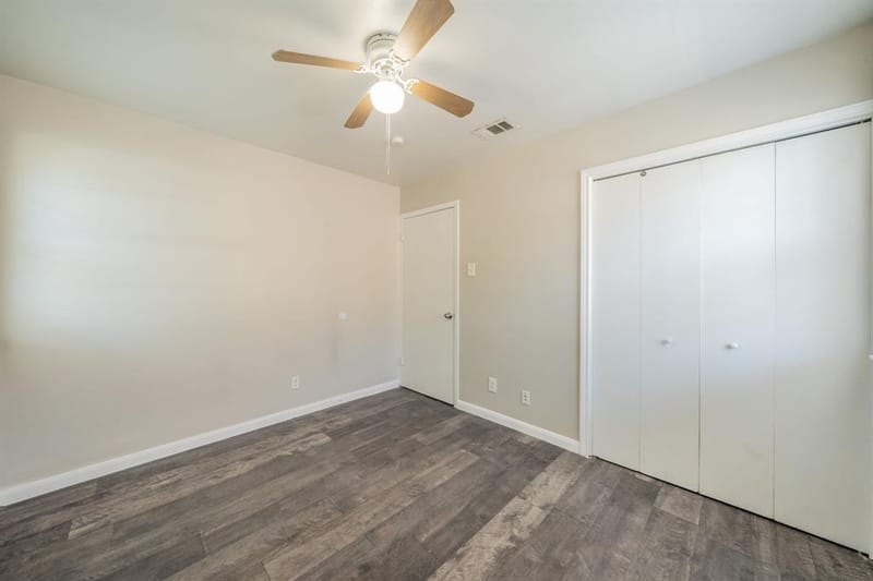 4646 Ridgepoint Drive, Dallas TX 75211 - Photo 17