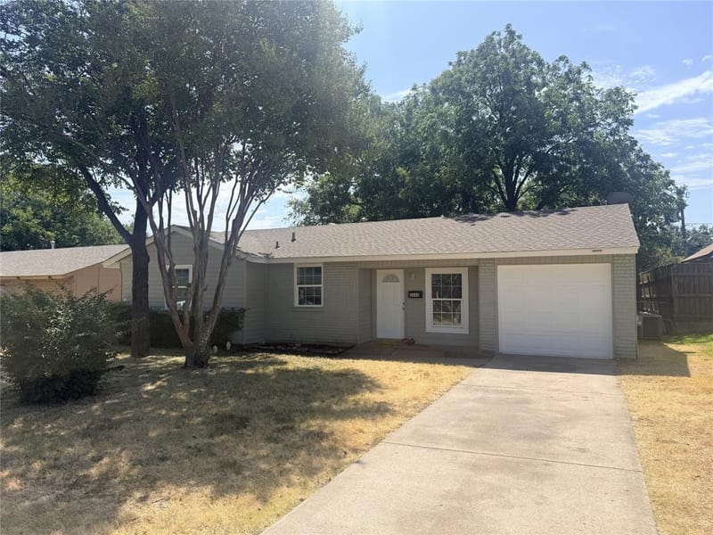 4646 Ridgepoint Drive, Dallas TX 75211