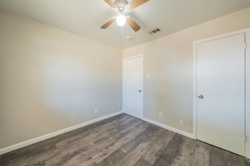 4646 Ridgepoint Drive, Dallas TX 75211 - Photo 20