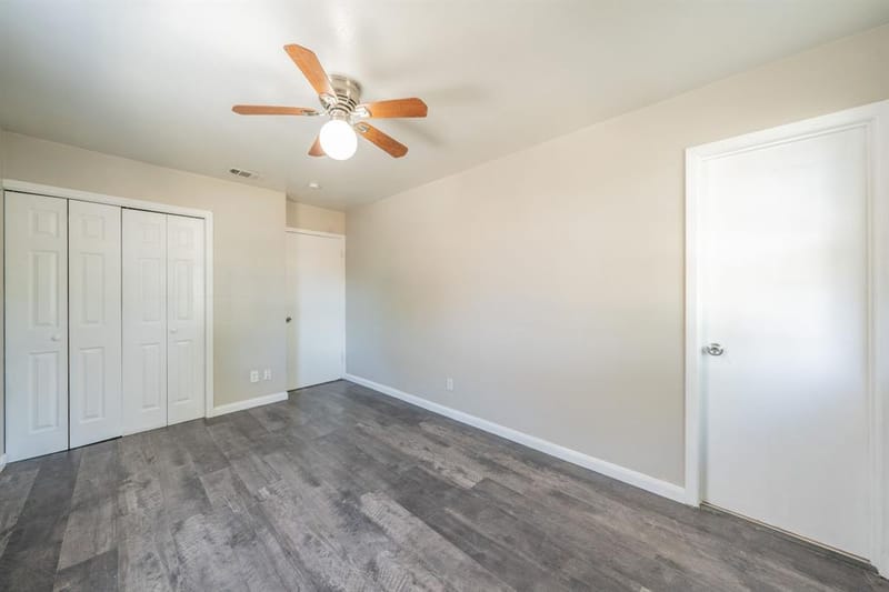 4646 Ridgepoint Drive, Dallas TX 75211 - Photo 14