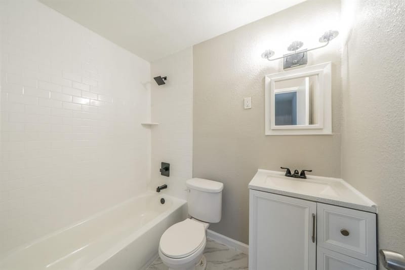 4646 Ridgepoint Drive, Dallas TX 75211 - Photo 18