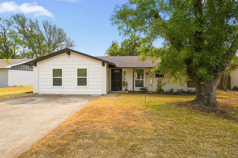 310 Bellaire Drive, Denton TX 76209 - Photo 2