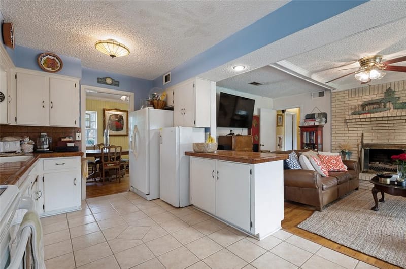 112 W Ireland Drive, Irving TX 75062 - Photo 10