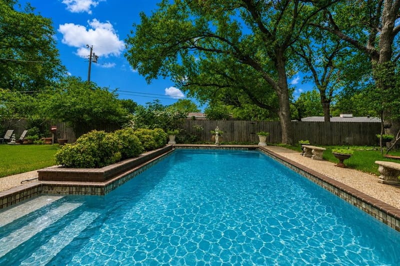 112 W Ireland Drive, Irving TX 75062 - Photo 19