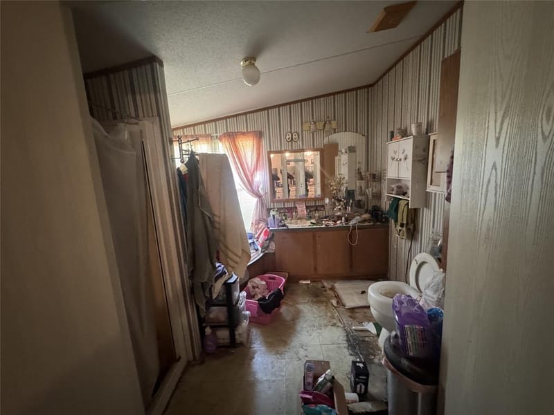 8008 Scenic Ridge Court, Cresson TX 76035 - Photo 16