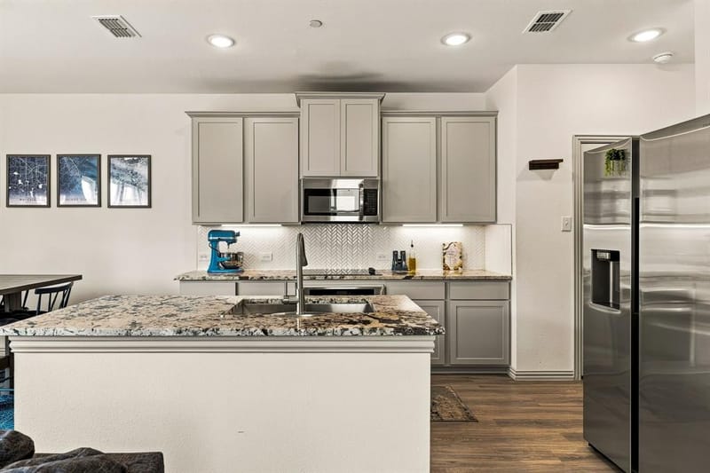 1126 Bowie Drive, Lewisville TX 75077 - Photo 9