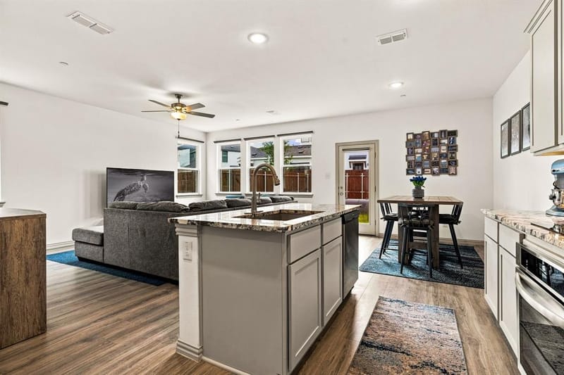 1126 Bowie Drive, Lewisville TX 75077 - Photo 8