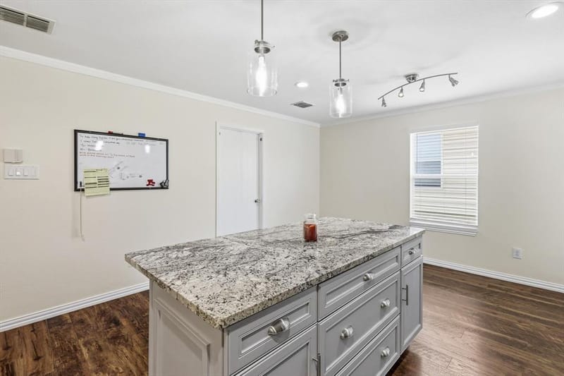 800 Poncho Lane, Fort Worth TX 76052 - Photo 17