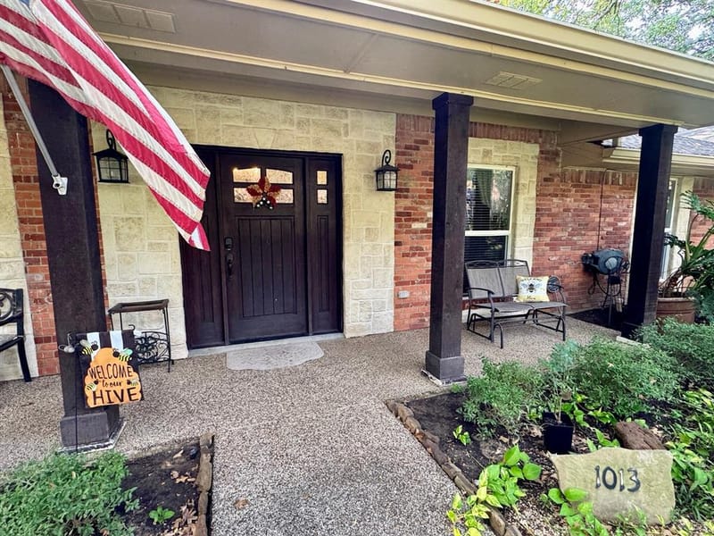 1013 Overhill Drive, Bedford TX 76022 - Photo 2