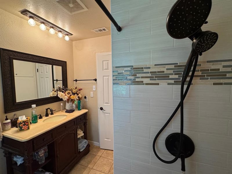 1013 Overhill Drive, Bedford TX 76022 - Photo 20