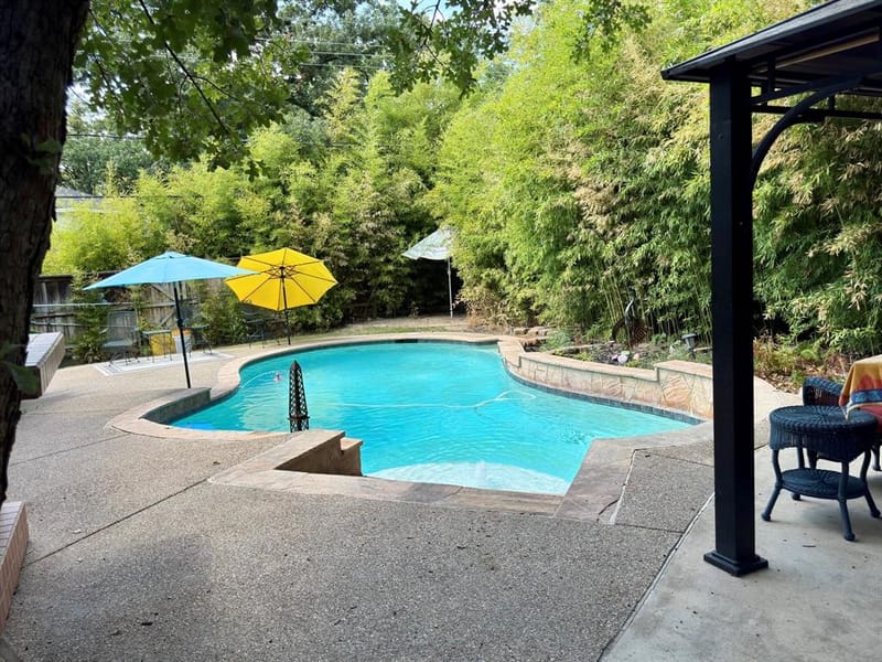 1013 Overhill Drive, Bedford TX 76022 - Photo 4