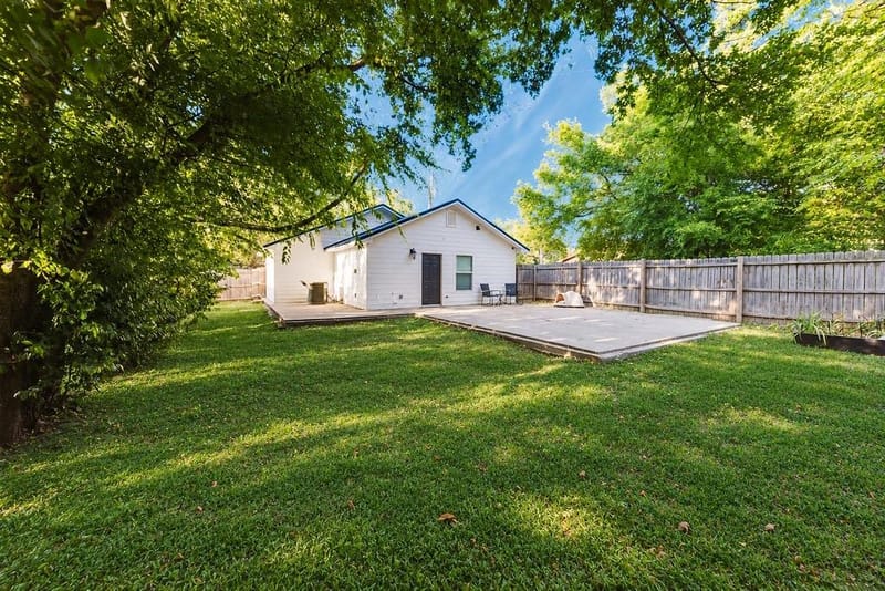 304 Jarbo Street, Sulphur Springs TX 75482 - Photo 23