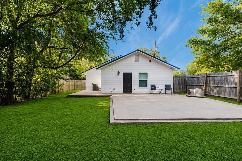 304 Jarbo Street, Sulphur Springs TX 75482 - Photo 24