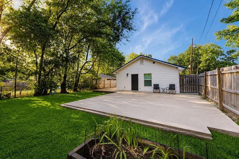 304 Jarbo Street, Sulphur Springs TX 75482 - Photo 25