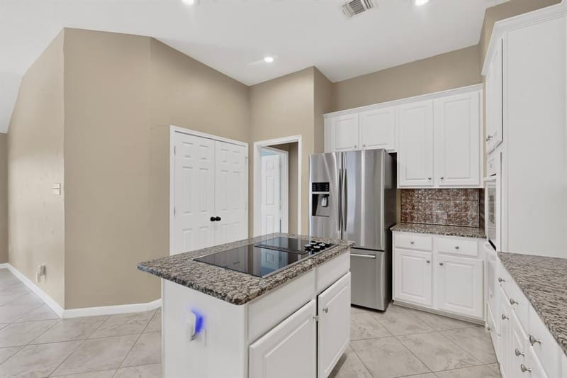 605 Oak Hollow Lane, Flower Mound TX 75028 - Photo 16