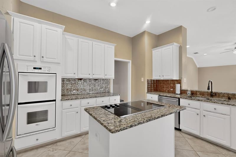 605 Oak Hollow Lane, Flower Mound TX 75028 - Photo 15