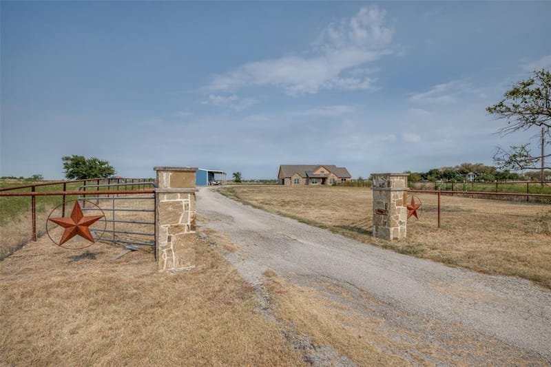 8400 Holder Road, Northlake TX 76247 - Photo 4