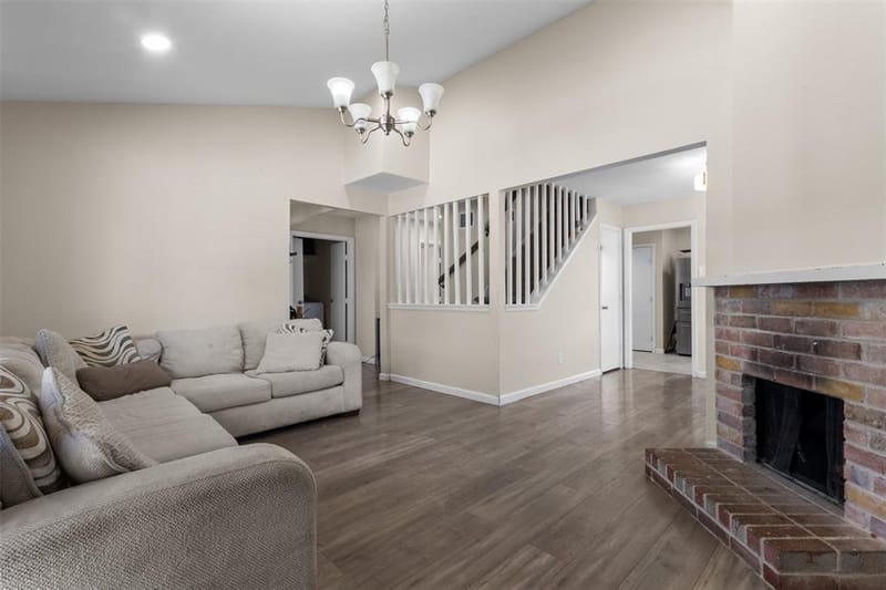 1309 Glenwood Street, Grand Prairie TX 75052 - Photo 10