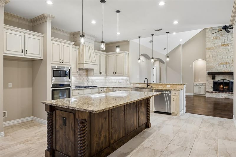 2526 Fruitland Avenue, Farmers Branch TX 75234 - Photo 13