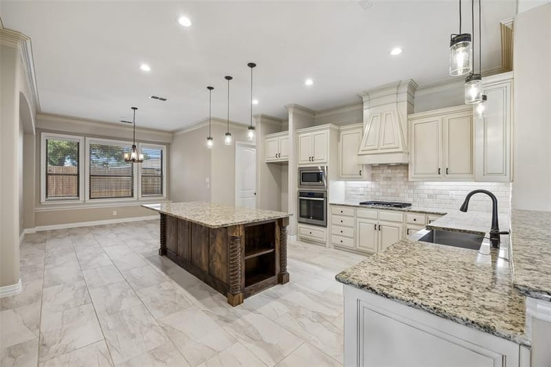 2526 Fruitland Avenue, Farmers Branch TX 75234 - Photo 11