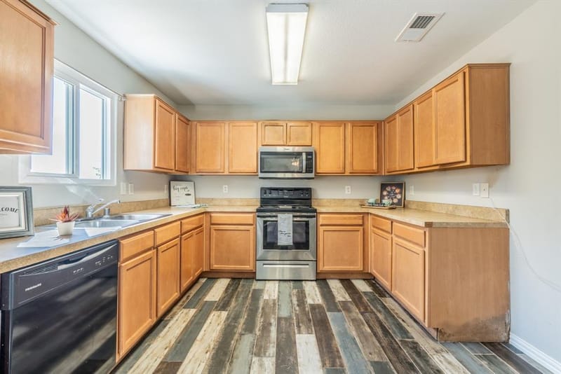 1997 Courtside Drive, Dallas TX 75051 - Photo 7
