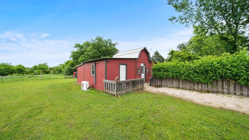 111 Vz County Road 3433, Wills Point TX 75169 - Photo 4