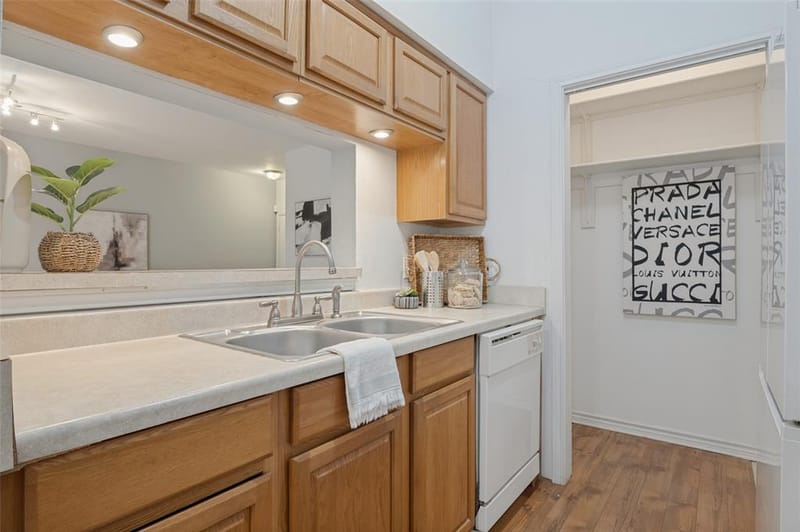 1300 Cantor Drive # 130, Arlington TX 76011 - Photo 7