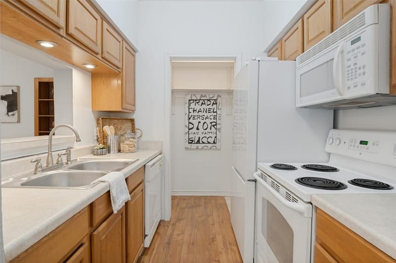 1300 Cantor Drive # 130, Arlington TX 76011 - Photo 9