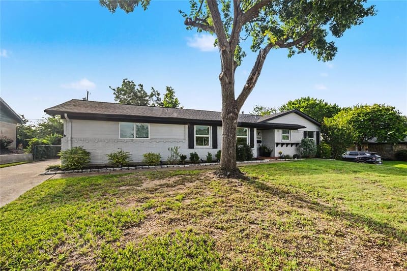 9324 Clearwater Drive, Dallas TX 75243 - Photo 2