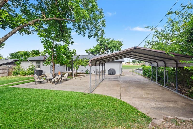 9324 Clearwater Drive, Dallas TX 75243 - Photo 32