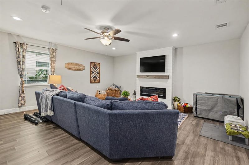9324 Clearwater Drive, Dallas TX 75243 - Photo 14