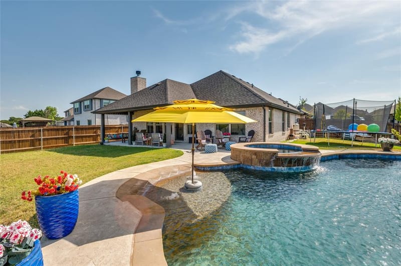 4601 Massey Meadows Way, Midlothian TX 76065