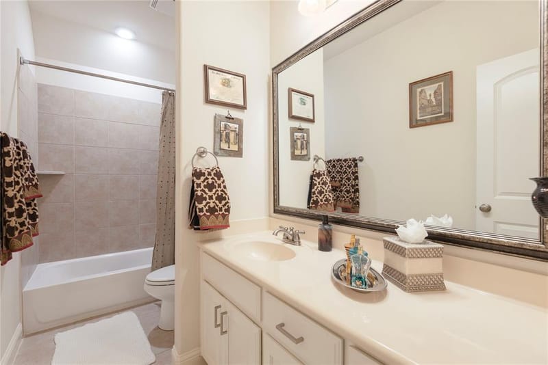 8320 Lindsay Gardens, The Colony TX 75056 - Photo 18