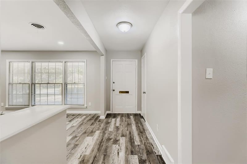 6225 Berryhill Street, Dallas TX 75231 - Photo 5