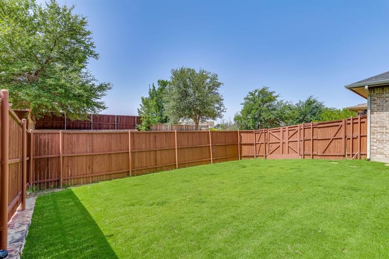 2016 Torin Street, Lewisville TX 75056 - Photo 32