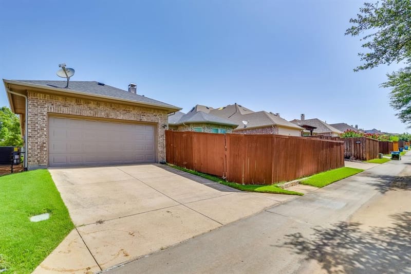 2016 Torin Street, Lewisville TX 75056 - Photo 33