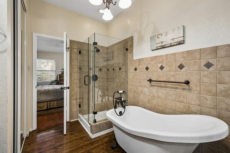 707 Meadowcreek Court, Garland TX 75043 - Photo 23