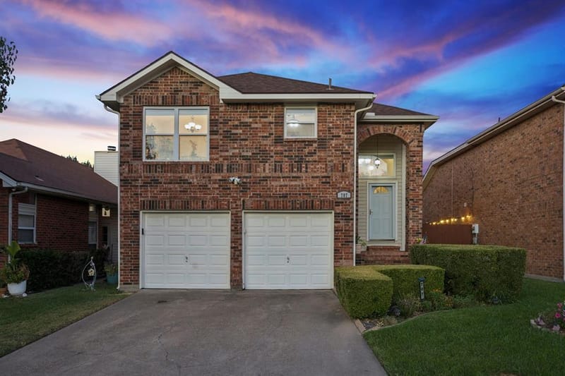 707 Meadowcreek Court, Garland TX 75043 - Photo 2