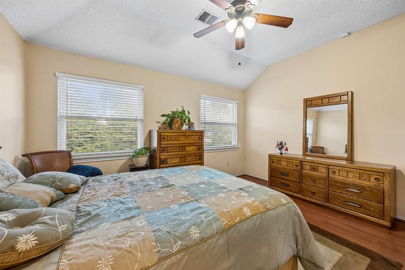707 Meadowcreek Court, Garland TX 75043 - Photo 20