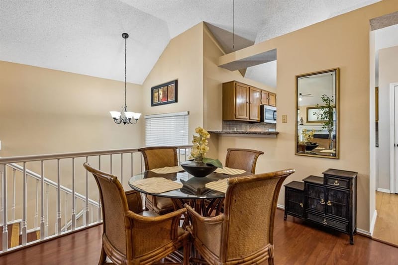 707 Meadowcreek Court, Garland TX 75043 - Photo 10