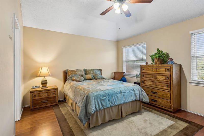 707 Meadowcreek Court, Garland TX 75043 - Photo 18