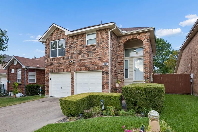 707 Meadowcreek Court, Garland TX 75043 - Photo 8