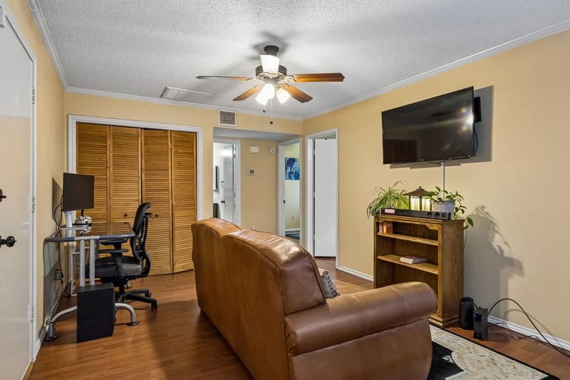 707 Meadowcreek Court, Garland TX 75043 - Photo 25
