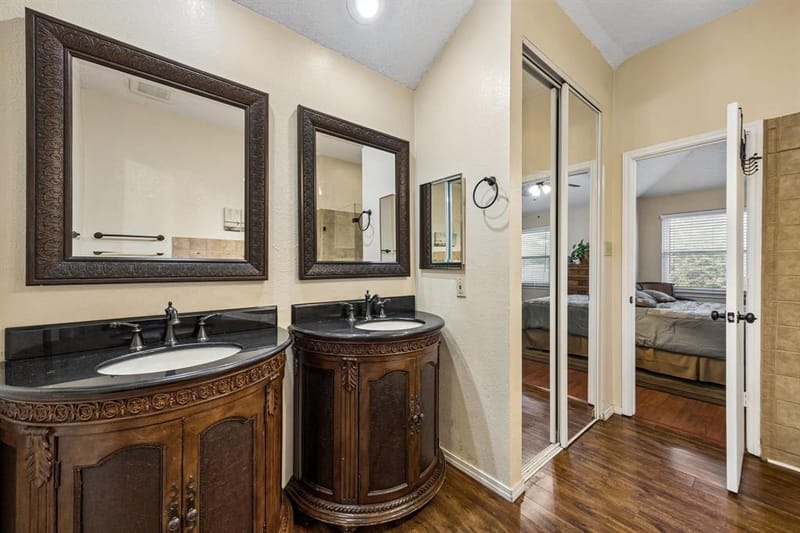 707 Meadowcreek Court, Garland TX 75043 - Photo 21
