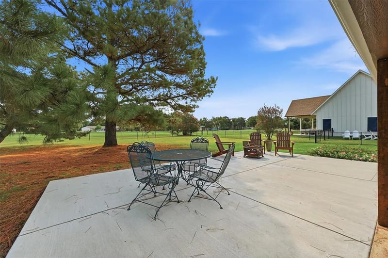 722 Kiowa Drive W, Lake Kiowa TX 76240 - Photo 35