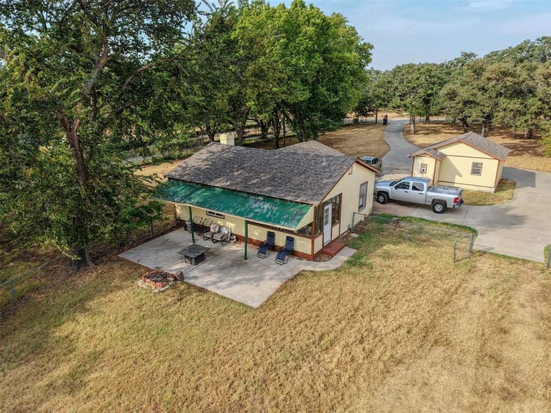 220 N Broadway Road, Azle TX 76020 - Photo 6