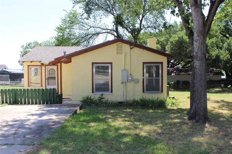 220 N Broadway Road, Azle TX 76020 - Photo 17