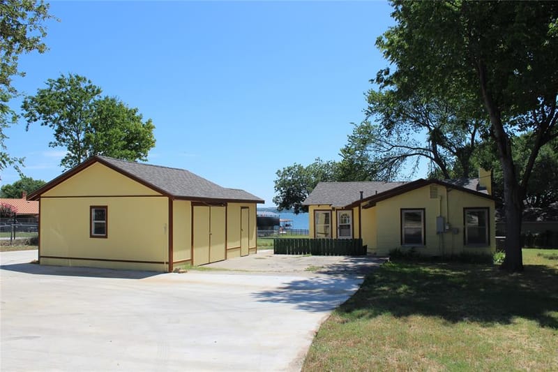 220 N Broadway Road, Azle TX 76020 - Photo 26