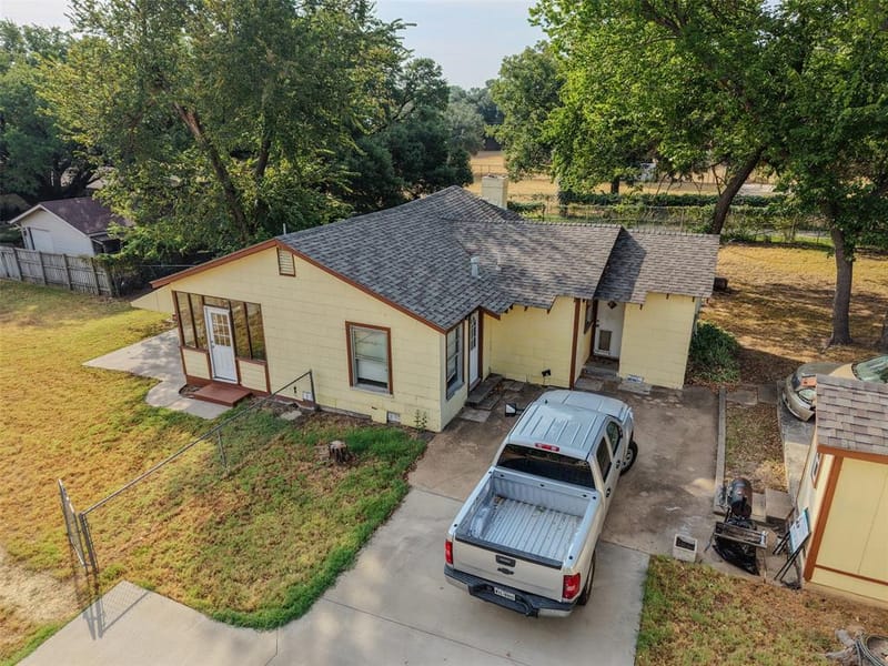 220 N Broadway Road, Azle TX 76020 - Photo 18